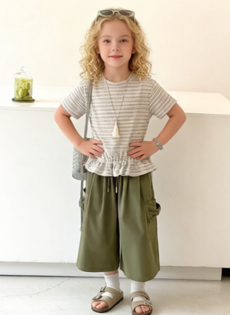 Striped short-sleeve top and cargo pants set